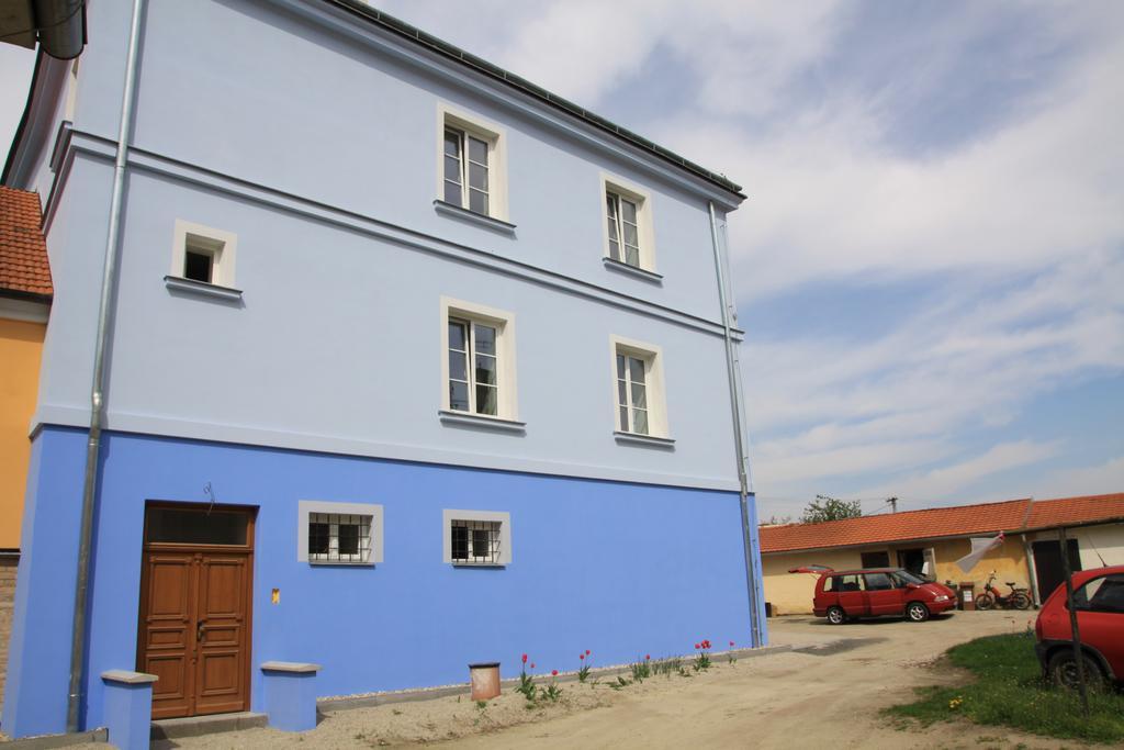 Satlava Valtice Appartement Buitenkant foto