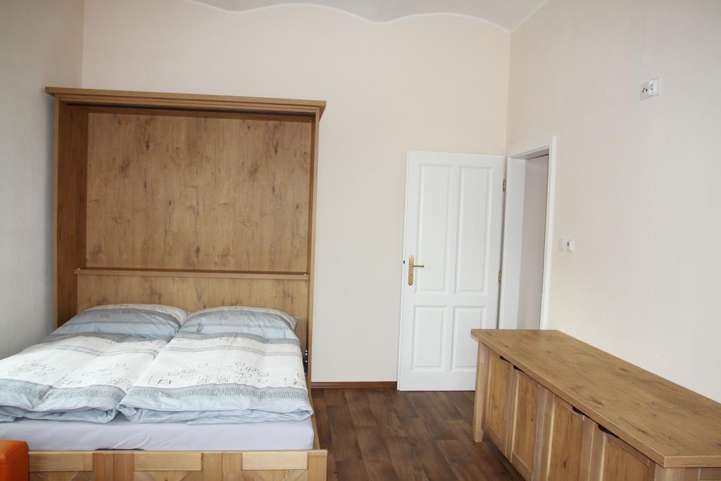 Satlava Valtice Appartement Buitenkant foto